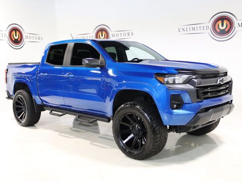 Used 2023 Chevrolet Colorado LT w/ LT Convenience Package AWD/4WD image 6