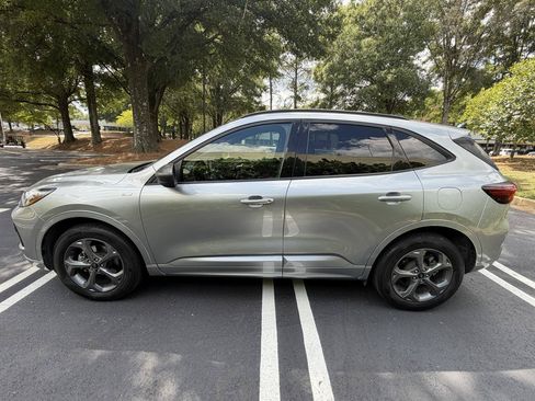 Used 2024 Ford Escape ST-Line w/ Tech Pack #1 AWD/4WD image 8