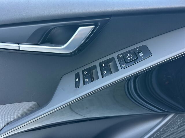 Used 2023 Kia Niro Wind FWD image 11