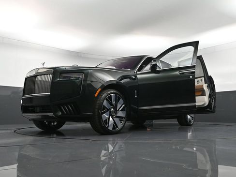 New 2026 Rolls-Royce Cullinan AWD/4WD image 43
