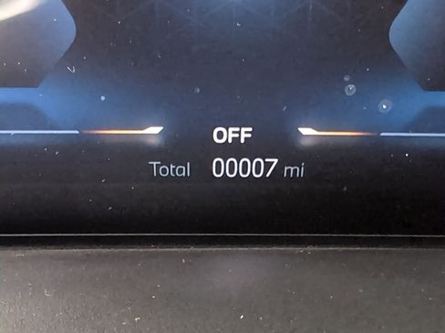 New 2026 BMW X7 xDrive40i w/ Executive Package image 18