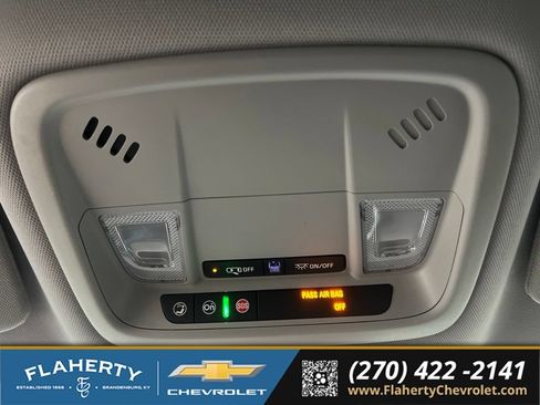 Used 2017 Chevrolet Volt LT w/ Comfort Package FWD image 32