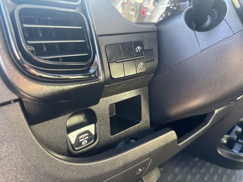 Used 2023 RAM ProMaster 3500 FWD image 21