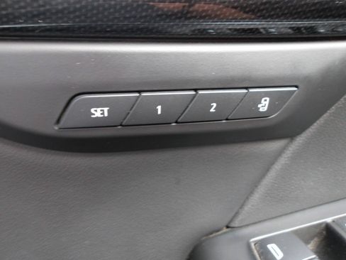 Used 2022 Buick Envision Essence w/ Safety Package FWD image 23