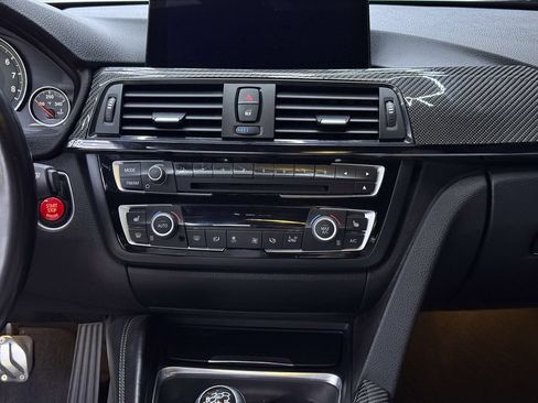 Used 2015 BMW M4 Coupe RWD image 21