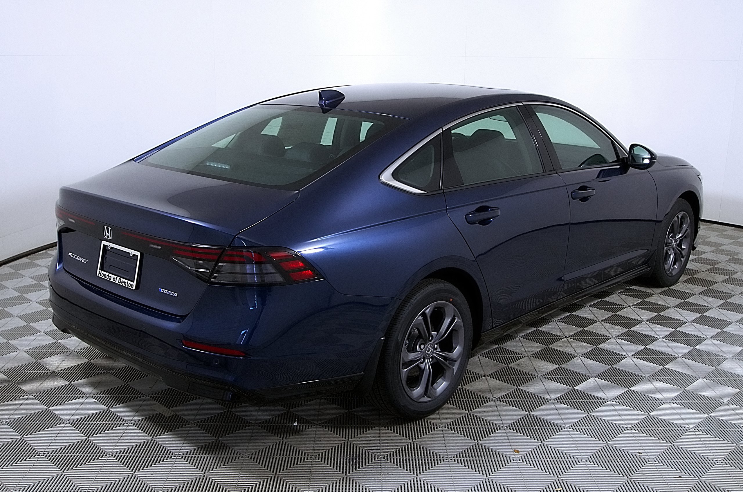 Used 2024 Honda Accord EX image 7