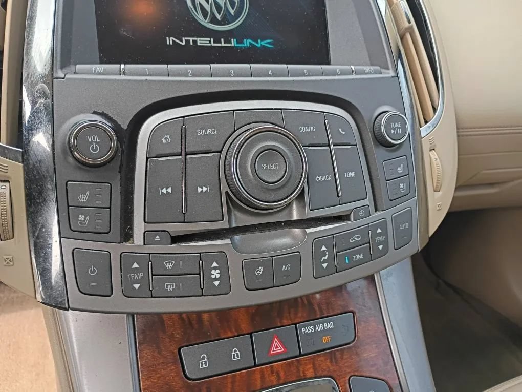 Used 2013 Buick LaCrosse Premium w/ Driver Confidence Package FWD image 12