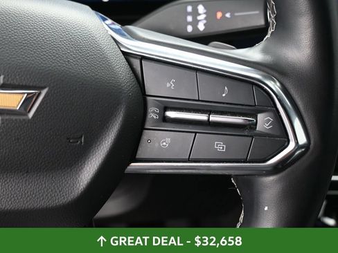 Used 2024 Chevrolet Traverse LT FWD image 42