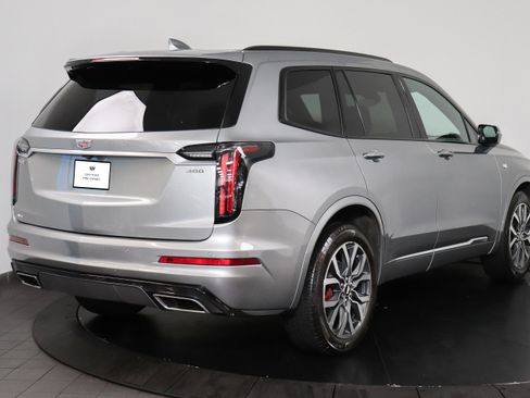 Used 2023 Cadillac XT6 Sport AWD/4WD image 6