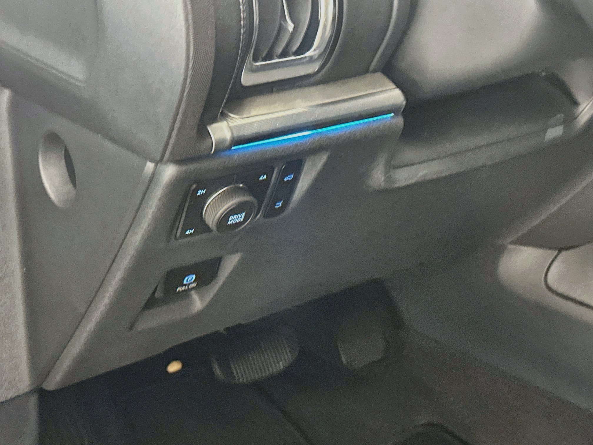 Used 2025 Ford Expedition Platinum AWD/4WD image 17