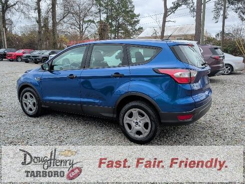 Used 2018 Ford Escape S image 3