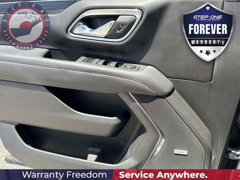 Used 2023 GMC Yukon SLT w/ SLT Luxury Package RWD image 26