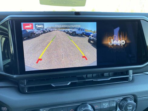 New 2026 Jeep Wrangler Unlimited Sahara AWD/4WD image 10