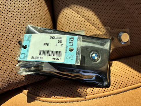 Used 2026 BMW X5 xDrive40i w/ M Sport Package AWD/4WD image 38