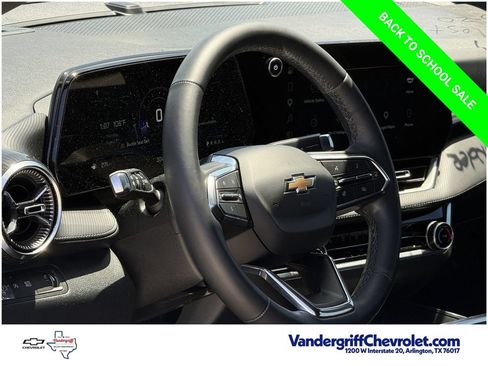 Certified 2025 Chevrolet Equinox LT FWD image 9