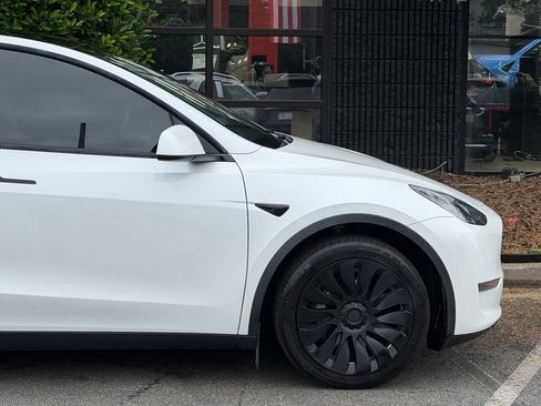 Used 2020 Tesla Model Y Long Range AWD/4WD image 23
