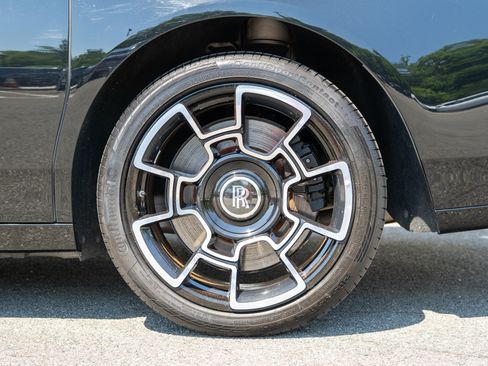 Certified 2018 Rolls-Royce Ghost RWD image 29