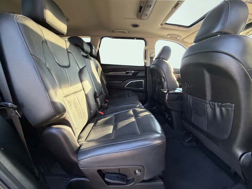 Used 2020 Kia Telluride EX FWD image 47