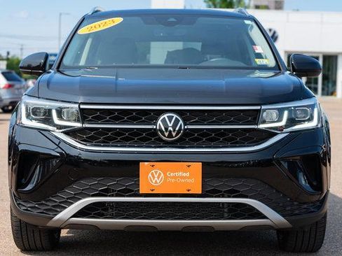Certified 2023 Volkswagen Taos SEL AWD/4WD image 9