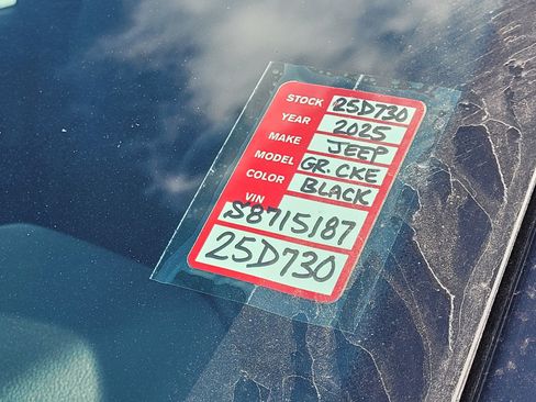 New 2025 Jeep Grand Cherokee L Altitude image 21