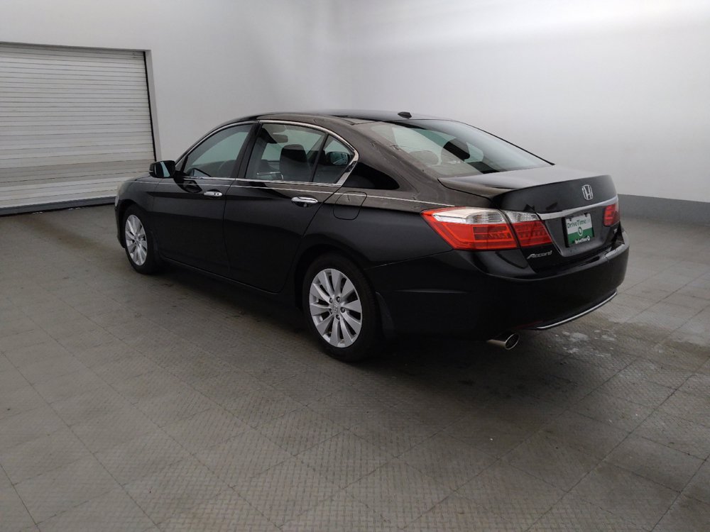 Used 2015 Honda Accord Touring image 3