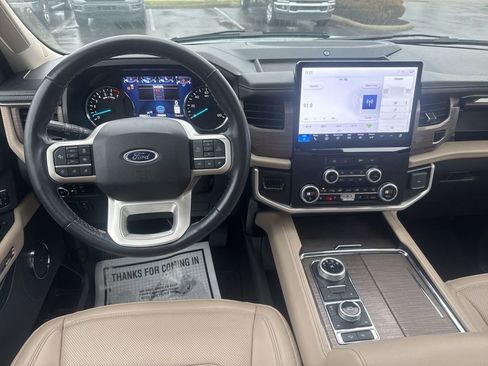 Used 2024 Ford Expedition Max Limited image 16