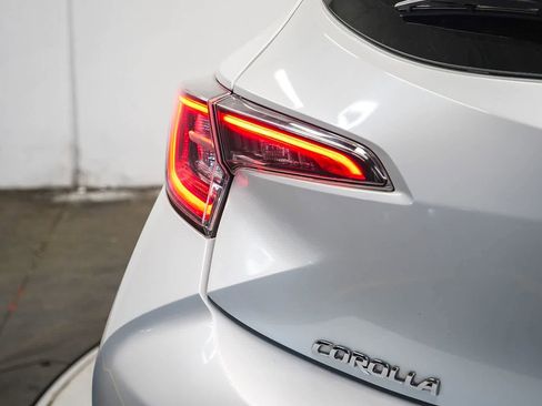 Used 2022 Toyota Corolla XSE image 11