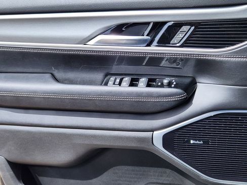 New 2026 Jeep Grand Wagoneer Limited AWD/4WD image 6