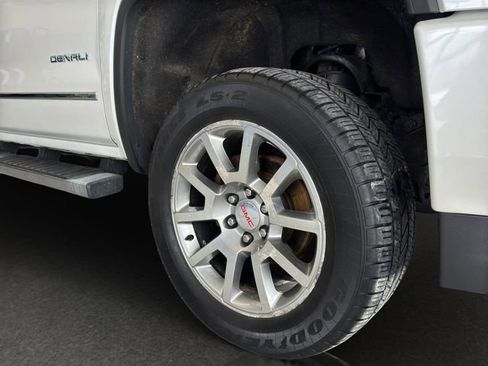 Used 2017 GMC Sierra 1500 Denali image 32