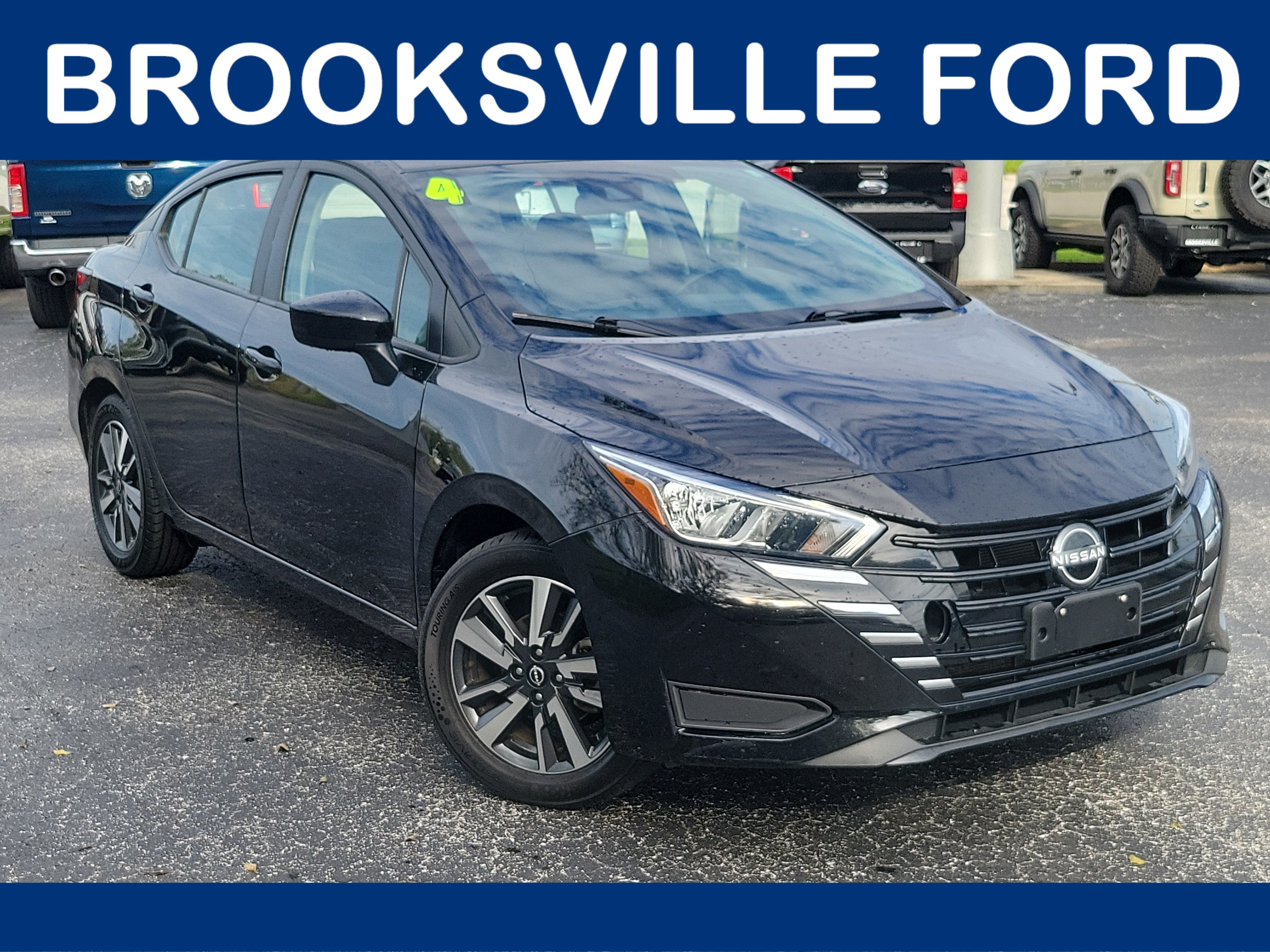 Used 2024 Nissan Versa SV FWD image 1