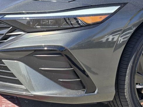 Used 2026 Hyundai Elantra SEL Sport image 6