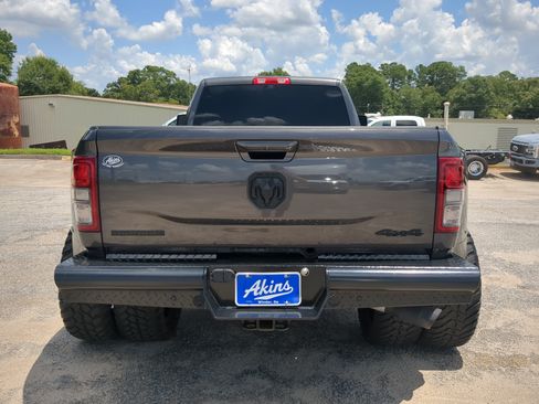 Used 2024 RAM 3500 Big Horn w/ Night Edition AWD/4WD image 4