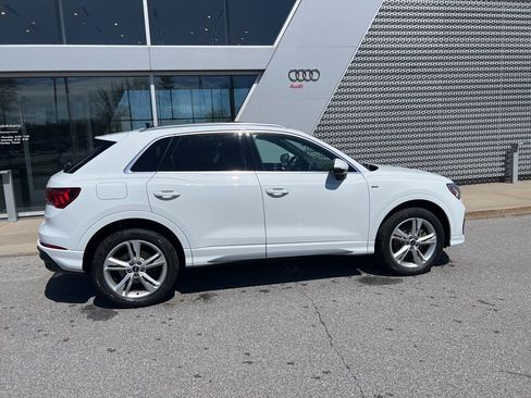 Used 2022 Audi Q3 2.0T Premium Plus image 18