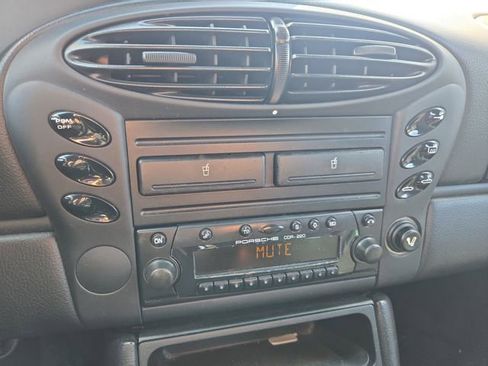 Used 2001 Porsche Boxster image 11