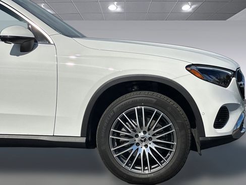 Used 2026 Mercedes-Benz GLC 300 image 36