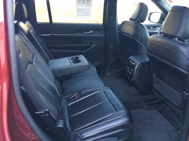 Certified 2025 Jeep Grand Cherokee L Limited w/ Luxury Tech Group II AWD/4WD image 29