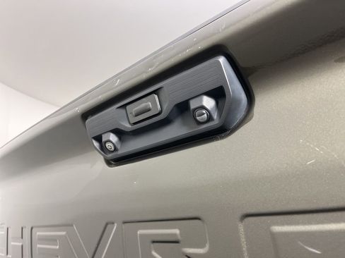 Used 2023 Chevrolet Silverado 2500 LTZ image 13