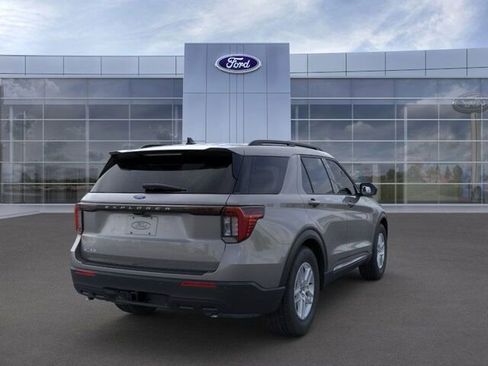 New 2025 Ford Explorer Active image 8