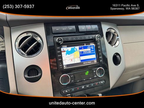 Used 2013 Ford Expedition Limited image 14
