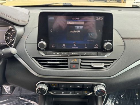 Used 2019 Nissan Altima 2.5 SR w/ SR Premium Package image 15