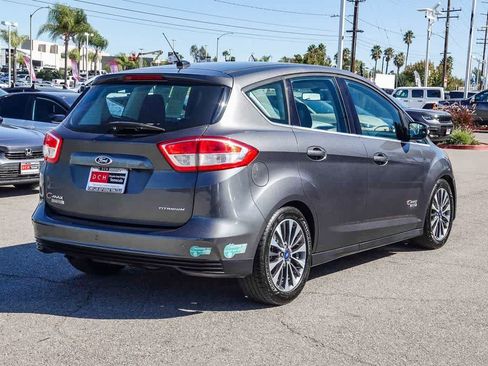Used 2017 Ford C-MAX Energi Titanium image 4