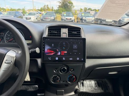Used 2017 Nissan Versa S Plus FWD image 21