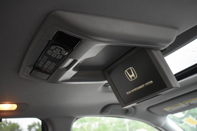 Used 2017 Honda Pilot Elite image 16