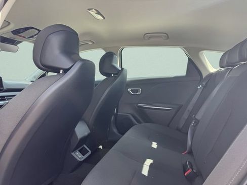 New 2026 Kia K4 FWD image 21