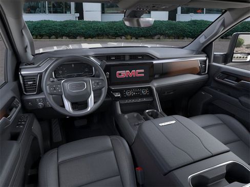 New 2025 GMC Sierra 2500 Denali w/ Denali Reserve Package image 16