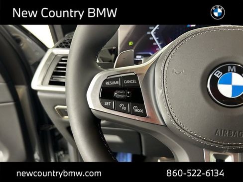 New 2026 BMW X7 M60i image 16