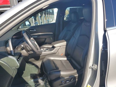 Used 2024 Cadillac XT4 Premium Luxury image 18
