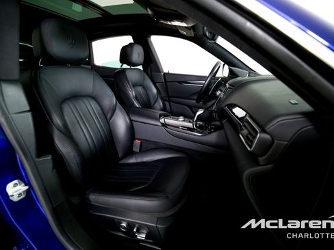 Used 2023 Maserati Levante Modena AWD/4WD image 25