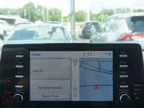 Used 2024 Toyota Sienna XLE w/ XLE Plus Package AWD/4WD image 14