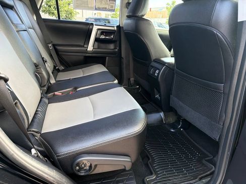 Used 2020 Toyota 4Runner SR5 Premium w/ Moonroof Package AWD/4WD image 14